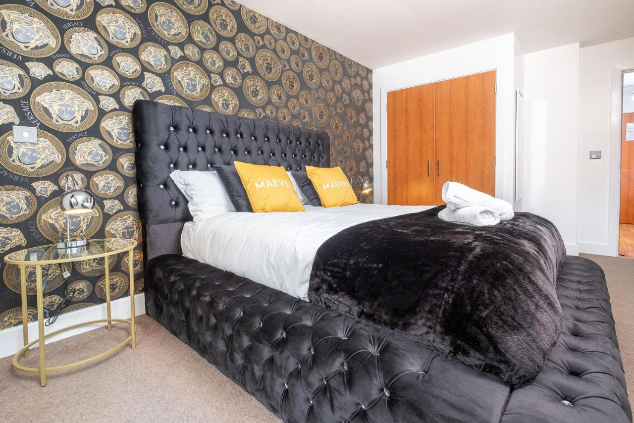 Maevela Apartments - Arcadian Versace Themed Apt ☆ Huge Balcony / Free Parking → Free Netflix -2 Min Walk From Birmingham Hippodrome Theatre, Arcadian, China Town, Sidewalk Club, Gay Village, 5 Mins From New Street Train Station - Birmingham Grand Ce Exteriér fotografie
