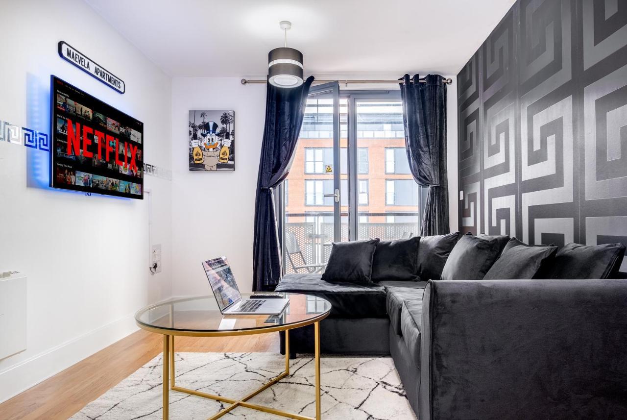 Maevela Apartments - Arcadian Versace Themed Apt ☆ Huge Balcony / Free Parking → Free Netflix -2 Min Walk From Birmingham Hippodrome Theatre, Arcadian, China Town, Sidewalk Club, Gay Village, 5 Mins From New Street Train Station - Birmingham Grand Ce Exteriér fotografie